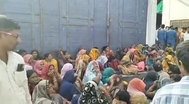 कानपुर: सचेंडी के हिमांगी फूड्स के ट्रक चालक की हादसे में मौत, परिजनों ने फैक्ट्री के बाहर शव रखकर किया हंगामा