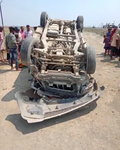 सोनपुर: बहेरवागाछी स्थित निर्माणाधीन फोर लाइन के पास टायर फटने के कारण अनियंत्रित होकर पलटी स्कॉर्पियो, 5 यात्री घायल