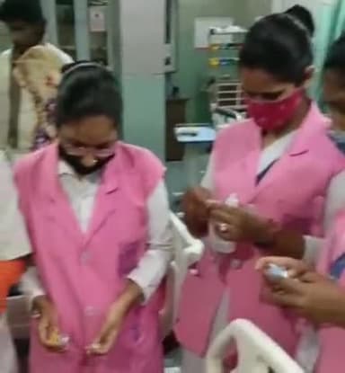 भदोही: धनवतिया गांव में हुई मारपीट में गंभीर रूप से घायल हुए दो लोगों का BHU ट्रामा सेंटर में चल रहा इलाज