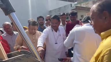 बड़गांव: पूर्व सांसद ने कुमावत कॉलोनी में युआईटी द्वारा लगभग ₹32 लाख की लागत से स्वीकृत नई सड़क निर्माण कार्य का किया शुभारंभ