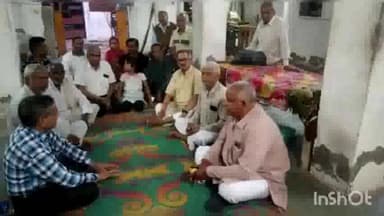 धौलपुर: ब्रह्मा पार्क के पास मंदिर में हाउसिंग बोर्ड विकास सेवा समिति के लोगों ने हाउसिंग बोर्ड कॉलोनी की समस्याओं पर किया मंथन