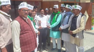 टूंडला: भारतीय किसान यूनियन स्वराज व रालोद पदाधिकारियों ने मांगों को लेकर टूंडला तहसील व फिरोजाबाद मुख्यालय पर दिए ज्ञापन