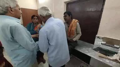 गोपालगंज: मगुरहा गांव में मवेशी के हमले से अधेड़ हुआ घायल, इलाज के लिए सदर अस्पताल में किया गया भर्ती