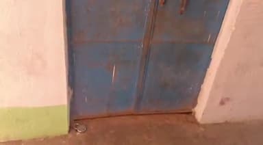 जलालगढ़: बीती रात प्राथमिक विद्यालय विश्नथाहा में हुई चोरी। विभाग को दे दी गई जानकारी।