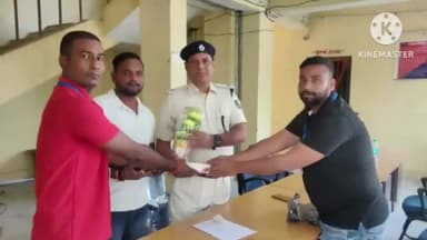 सिधाव: वाल्मीकीनगर थाना में तैनात नवगात थानाध्यक्ष को एंटी करप्शन के सदस्यों ने किया सम्मानित