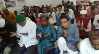 कोटा में मुस्लिम समाज ने माहे रमजान के पहले जुमे की नमाज अदा की। पहला रोजा भी इफ्तार किया।