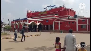 साहिबगंज: रेल पुलिस को साहिबगंज रेलवे स्टेशन के पास रोड से मिला पर्स, पुलिस छानबीन में जुटी