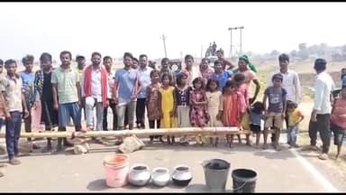शेखपुरा: पीने का पानी नहीं मिलने पर पथरैटा के ग्रामीणों ने शेखपुरा-घाटकुसुम्भा मार्ग पर पथरैटा गांव के समीप सड़क किया जाम