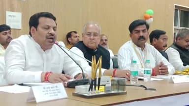 मैनपुरी: राज्य मंत्री राजस्व विभाग व प्रभारी मंत्री मैनपुरी अनुप प्रधान ने की प्रेस वार्ता, गिनाई सरकार की उपलब्धियां