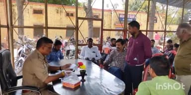 बिसौली: बिसौली कोतवाली परिसर में आज थाना दिवस का किया गया आयोजन, कोतवाल और तहसीलदार बिसौली ने सुनीं जनसमस्याएं