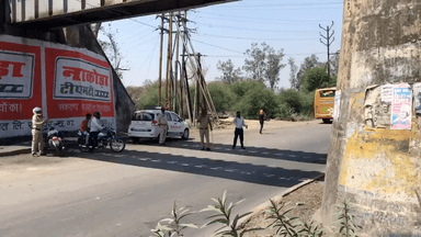 सिंगरौली: यातायात पुलिस ने माजन रेलवे पुल के पास चलाया सघन चेकिंग अभियान, 17 वाहन चालकों के काटे चालान