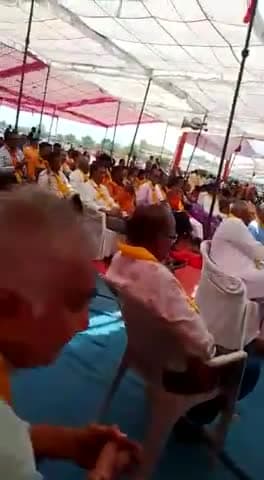 जो मंजिलो को पाने की चाहत रखते हैं,
वो समंदरों पर भी पथरो के पुल बना देते है।
#विप्र_महाकुंभ सागवाड़ा