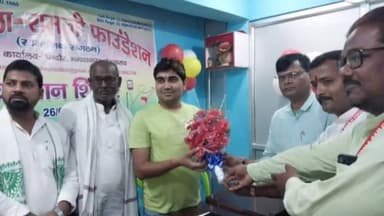 तेघरा: सूर्यकला रामजी फाउंडेशन के तत्वाधान में उज्जवल जीवन हॉस्पिटल तेघड़ा में स्वैच्छिक रक्तदान शिविर का किया गया आयोजन।