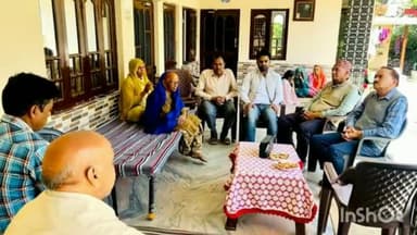 हरिपुर: भाजपा युवा नेता डॉ सुकृत सागर ने पंचायत भटेहड़ बासा में पंचायत प्रतिनिधियों के साथ सुनी पीएम के 'मन की बात'