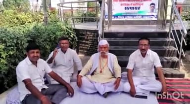 जहानाबाद: गांधी पार्क में बापू की प्रतिमा के समक्ष कांग्रेस कार्यकर्ताओं ने किया सत्याग्रह