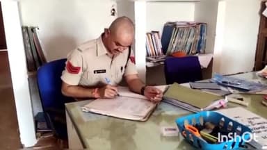 जगदलपुर: अतिथि होटल के आगे मोड़ के पास डंडा लहराने के आरोप में एक व्यक्ति को पुलिस ने किया गिरफ्तार