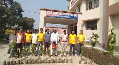 जहानाबाद: प्रज्ञा युवा प्रकोष्ठ द्वारा भेलाबर थाना परिसर में किया गया वृक्षारोपण