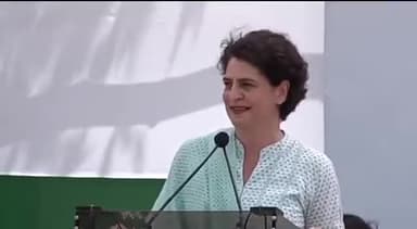 फैज़ाबाद: प्रियंका बोलीं - कायर है इस देश का प्रधानमंत्री..अहंकारी है....……!@कांग्रेस #कांग्रेश