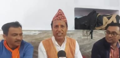 बलरामपुर: देवीपाटन पहुंची पीर रतननाथ की यात्रा, नेपाल यात्री भोलानाथ योगी ने कहा भारत नेपाल मैत्री संबंध को मजबूत करती है यात्रा