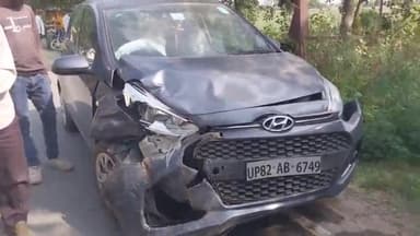 जलेसर: हलधर सीड्स के पास दो कारों में हुई आमने-सामने की टक्कर, 2 लोग हुए घायल