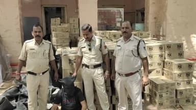 मंदसौर: 10 नंबर नाका हाईवे से कंटेनर से 430 पेटी अंग्रेजी शराब पकड़ी, पुलिस में न्यायालय ने आरोपी का 7 दिन का दिया रिमांड