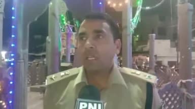 अजयगढ़: त्योहारों के दृष्टिगत पुलिस अधीक्षक धर्मराज मीणा ने कस्बे का भ्रमण कर सुरक्षा व्यवस्था का लिया जायजा