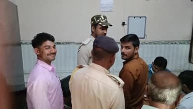 गोपालगंज: एससी एसटी थाने की पुलिस ने मसानथाना गांव में छापेमारी कर 1 आरोपी को किया गिरफ्तार, सदर अस्पताल में जांच के बाद भेजा जेल