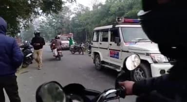 महुआ: हरपुर ओस्ती गांव में दरवाजे पर खड़ी मोटर साइकिल हुई चोरी, पीड़ित व्यक्ति ने पुलिस से की शिकायत