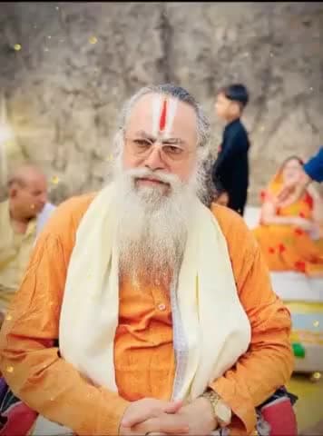 परम पूजनीय गुरुदेव, #ब्रह्मधाम गुरु आश्रम छिछ के पीठाधीश्वर महंत श्री #घनश्यामदास_जी_महाराज को जन्म दिवस की बहुत बहुत बधाई एवम शुभकामनाये।।
प्रभु श्री राघवेंद्र सरकार की कृपा आप पर बनी रहे एवम आपका शुभाशीर्वाद हम पर सदा बना रहे।।