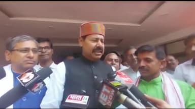 पटना ग्रामीण: लोकतंत्र को बचाने के लिए सभी विपक्षी दलों के सांसदों को इस्तीफा देकर सड़क पर उतारना चाहिए : राजद विधायक भाई विरेंदर