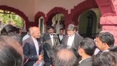 होशंगाबाद नगर: राज्य अधिवक्ता परिषद के निर्णय अनुसार राज्य अधिवक्ता नर्मदापुरम में आज अपने कार्य से विरत रहेंगे