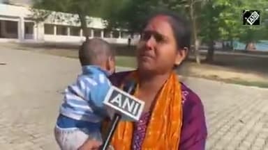 कौन है आकांक्षा दुबे के मौत का जिम्मेदार ?
किसने लिया था 5 करोड रुपए?
किसने दिया था मारकर लटकाने की धमकी?
विडियो को शेयर