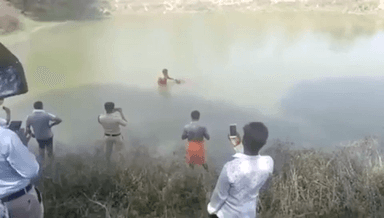 सिंगरौली: बेतरिया के तालाब में युवक का क्षत विक्षत हालत में मिला शव, परिजनों ने घटनास्थल पर शव रखकर किया हंगामा, ASP ने दी जानकारी