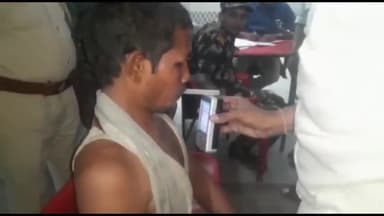 अररिया: राघोपुर गोस्वामी टोला से शराब पीकर हंगामा कर रहे एक व्यक्ति को पुलिस ने किया गिरफ्तार