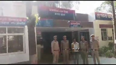 सैफई: नशीला पाउडर बेचने आया युवक को सैफई महोत्सव ग्राउंड के पास से सैफई थाना पुलिस नें गिरफ्तार कर भेजा जेल।