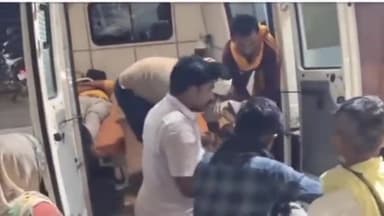 अगिआंव: बनौली बर के समीप बेलगाम ट्रैक्टर की चपेट में आने से बाइक सवार चाचा-भतीजा गंभीर रूप से हुए जख्मी