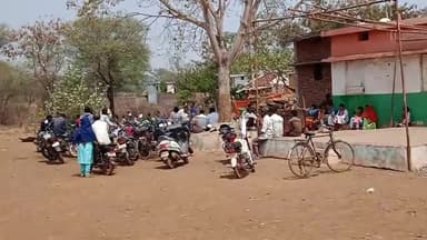 राशन वितरण नही हो पा रहा है ग्राम पंचायत टंडवा मे 3 दिन शेष महिना खत्म होने मे