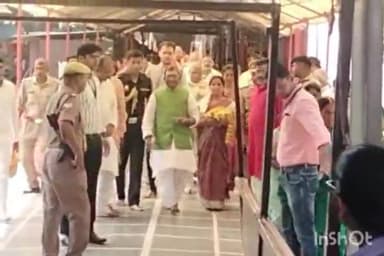 सिक्किम के राज्यपाल लक्ष्मण आचार्य ने श्री संकटमोचन मंदिर में टेका मत्था, लिया आशीर्वाद