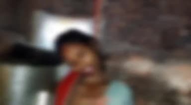 पीलीभीत: रामनगरिया गाँव में फांसी के फंदे पर लटकता मिला विवाहिता का शव, पुलिस ने पोस्टमार्टम के लिए भेजा
