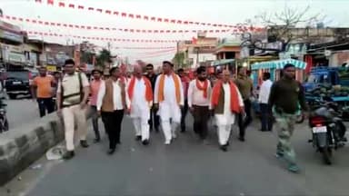 हज़ारीबाग: बरही प्रखंड के 10 अखाड़ा धारियों को विधायक मनीष जयसवाल ने भेंट किया अस्त्र व लाठी