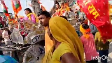 मोहिउद्दीननगर: मोहिउद्दीननगर बाजार स्थित रामजानकी ठाकुरबाड़ी परिसर से रामनवमी को लेकर निकाली गई शोभायात्रा