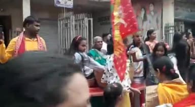 रामनवमी के सुअवसर पर शोभायात्रा में आए भक्तों के सेवा स्वागत में बच्चों ने लगाए शिविर स्टॉल RATU RD