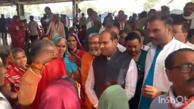 राघोगढ़: जिले से मुख्यमंत्री तीर्थ दर्शन योजना के तहत जगन्नाथ पुरी की यात्रा पर गुना रेलवे स्टेशन से 225 यात्री हुए रवाना