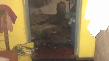 अमानगंज: बमुरहा ग्राम में शिक्षक के घर में शॉर्ट सर्किट से लगी आग, गृहस्थी का सामान जलकर खाक