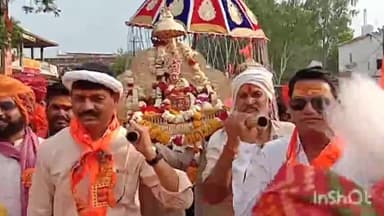 बड़ा मलेहरा: रामबाग आश्रम से श्रीराम नवमी को लेकर निकाली गई विशाल शोभायात्रा