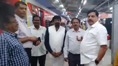 बीना: रेलवे स्टेशन बीना पर उच्च शिक्षा मंत्री को सौंपा गया ज्ञापन, बीना PG कॉलेज को विश्वविद्यालय का दर्जा देने की हुई मांग