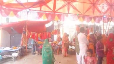 गोगरी: जमालपुर गोगरी में पूर्व से चल रहा चैती मां दुर्गा का मेला, मां का पट खुलते ही दर्शन करने के लिए उमड़ी भक्तों की भीड़