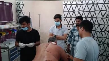 गोपालगंज: मानिकपुर गांव में भूमि विवाद को लेकर दो पक्षों के बीच हुई चाकूबाजी की घटना में 3 लोग जख्मी, सदर अस्पताल में भर्ती