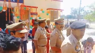 लखीमपुर: शारदा नगर थाने का पुलिस अधीक्षक गणेश प्रसाद साहा ने फीता काटकर किया उद्घाटन