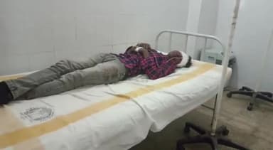 जमुई: केरी गांव के समीप तेज रफ़्तार बाइक मंदिर के दीवार से टकराई, दो युवक हुआ घायल